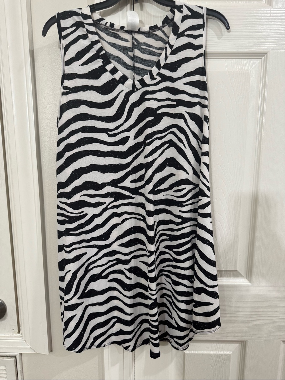 Acting Pro Black and White Zebra Print Dress